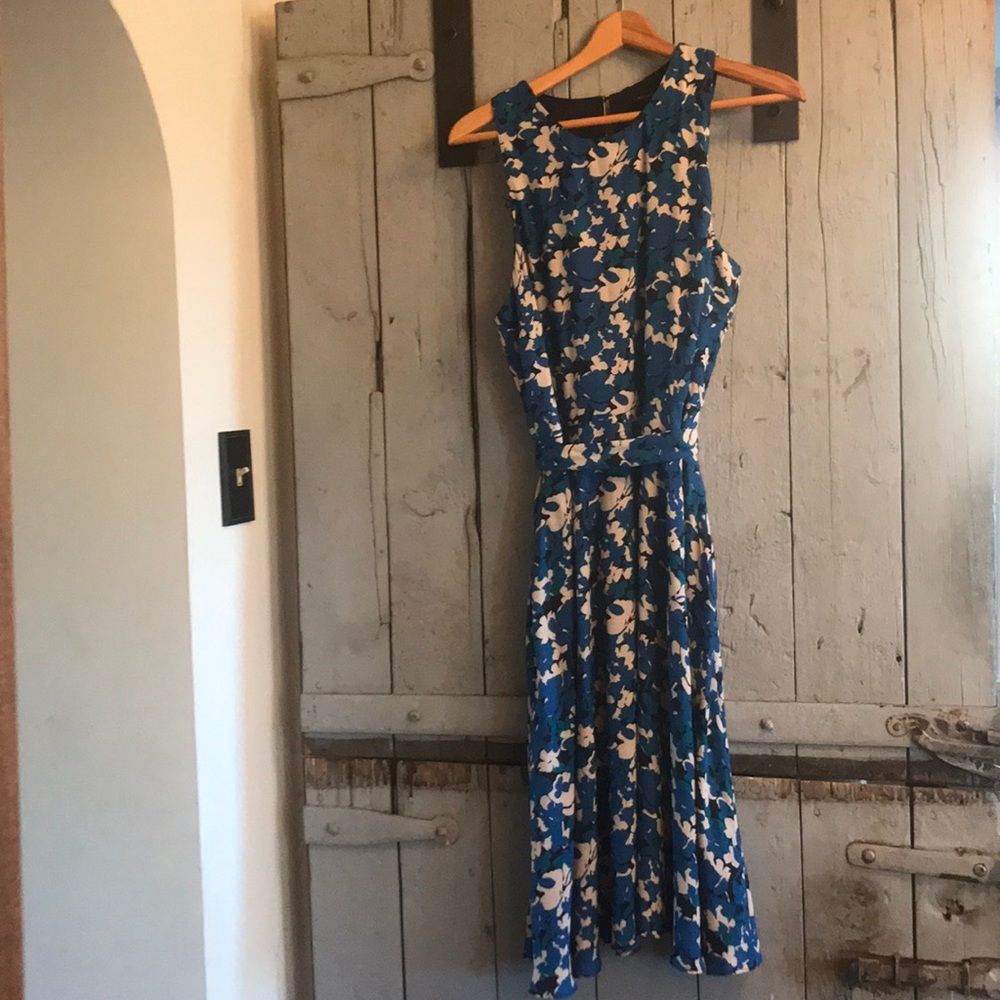 Banana Republic belted dress
